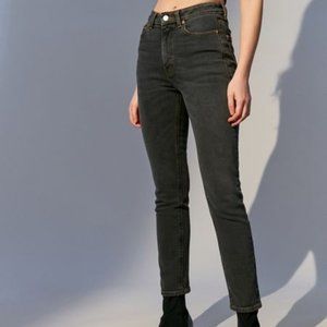 BDG high-rise girlfriend jeans, sz 28, faded black